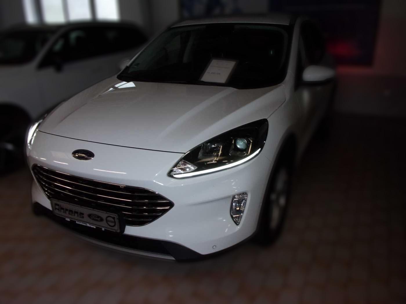 FORD Kuga Titanium *4xSHZ-NAVI-Kamera-GJR*