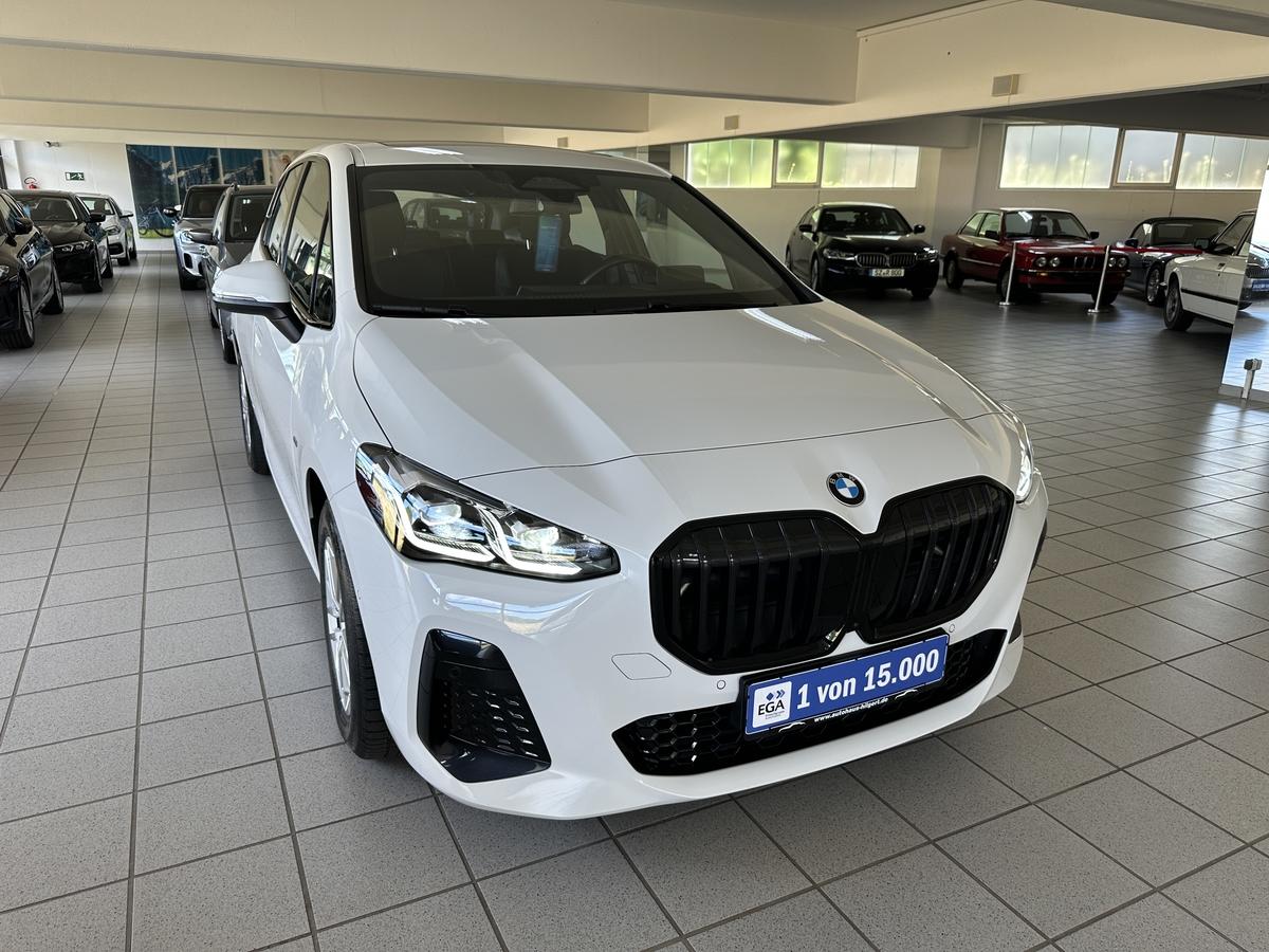 BMW 220 Active TourerM Sport AHK Pannodach LED Kamera HUD PDC