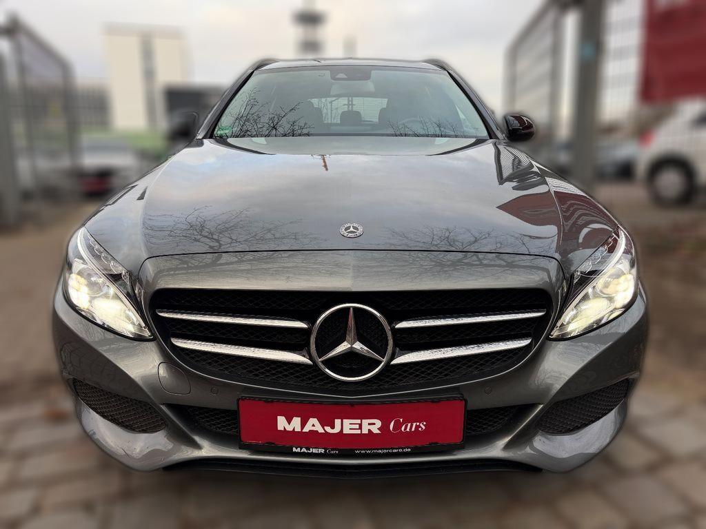 Mercedes-Benz C 200 Avantgarde TEMPO*TEILLEDER*NAVI*KAMERA*PDC